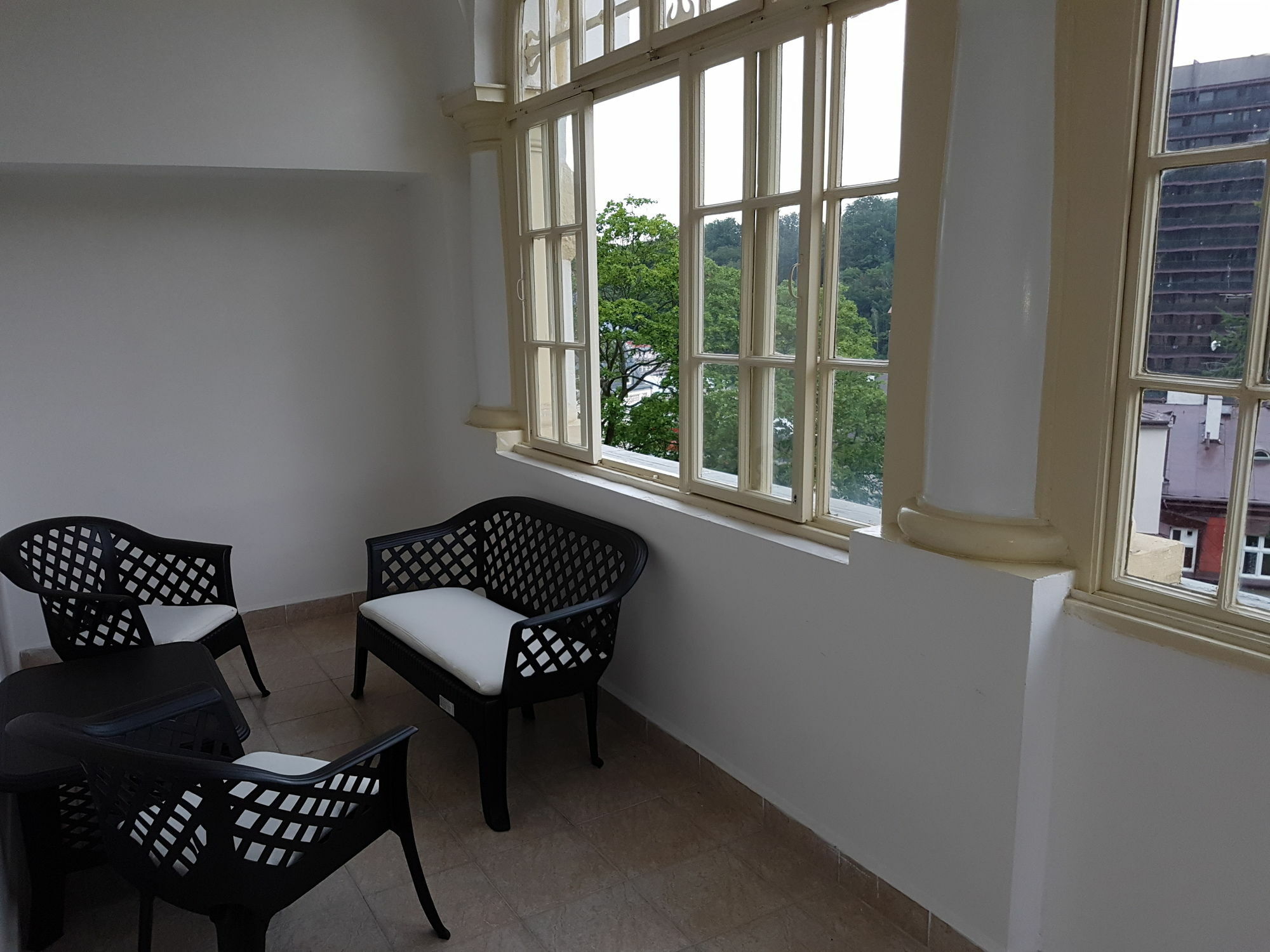 Villa Sofia Apartments Karlovy Vary Exterior photo